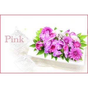 画像: Clearbox Pink　花材はお任せ〜季節のお花で上品に仕上げます〜